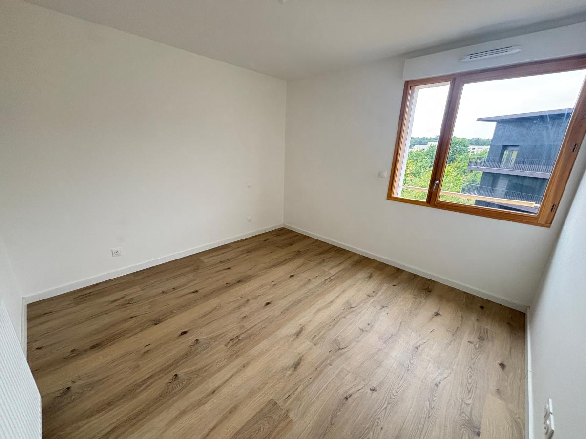 
																																							2 pièces - 
																																						2ème étage - 48m² - 613,33 € - Photo #4