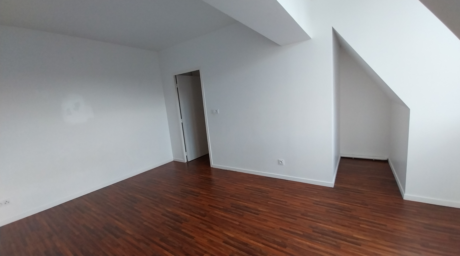 3 pièces - 6ème étage - 73m² - 926,10 € - Photo #5