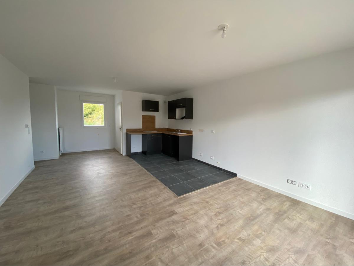 
																			3 pièces - 
																		1er étage - 70m² - 1 037,96 € - Photo #2