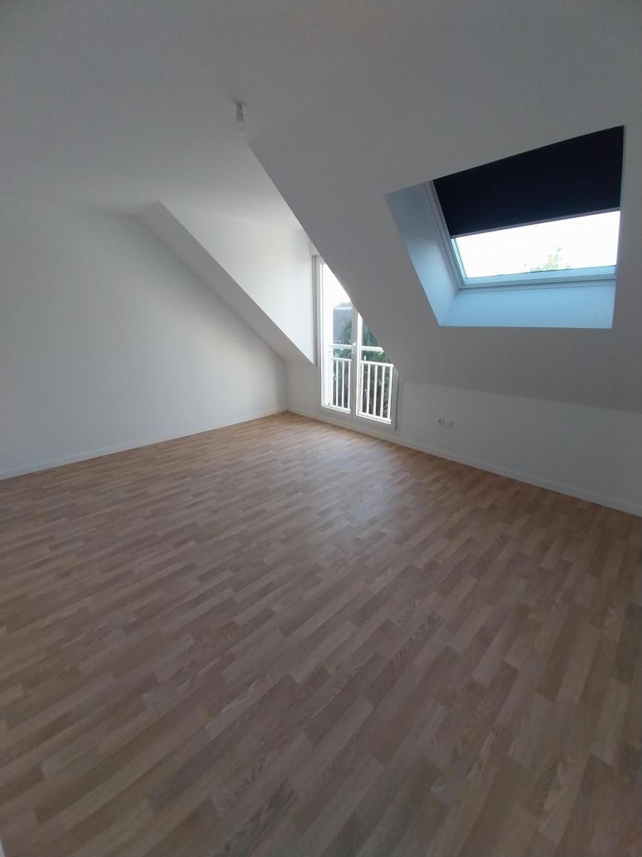 
																																							3 pièces - 
																																						3ème étage - 67m² - 815,25 € - Photo #2