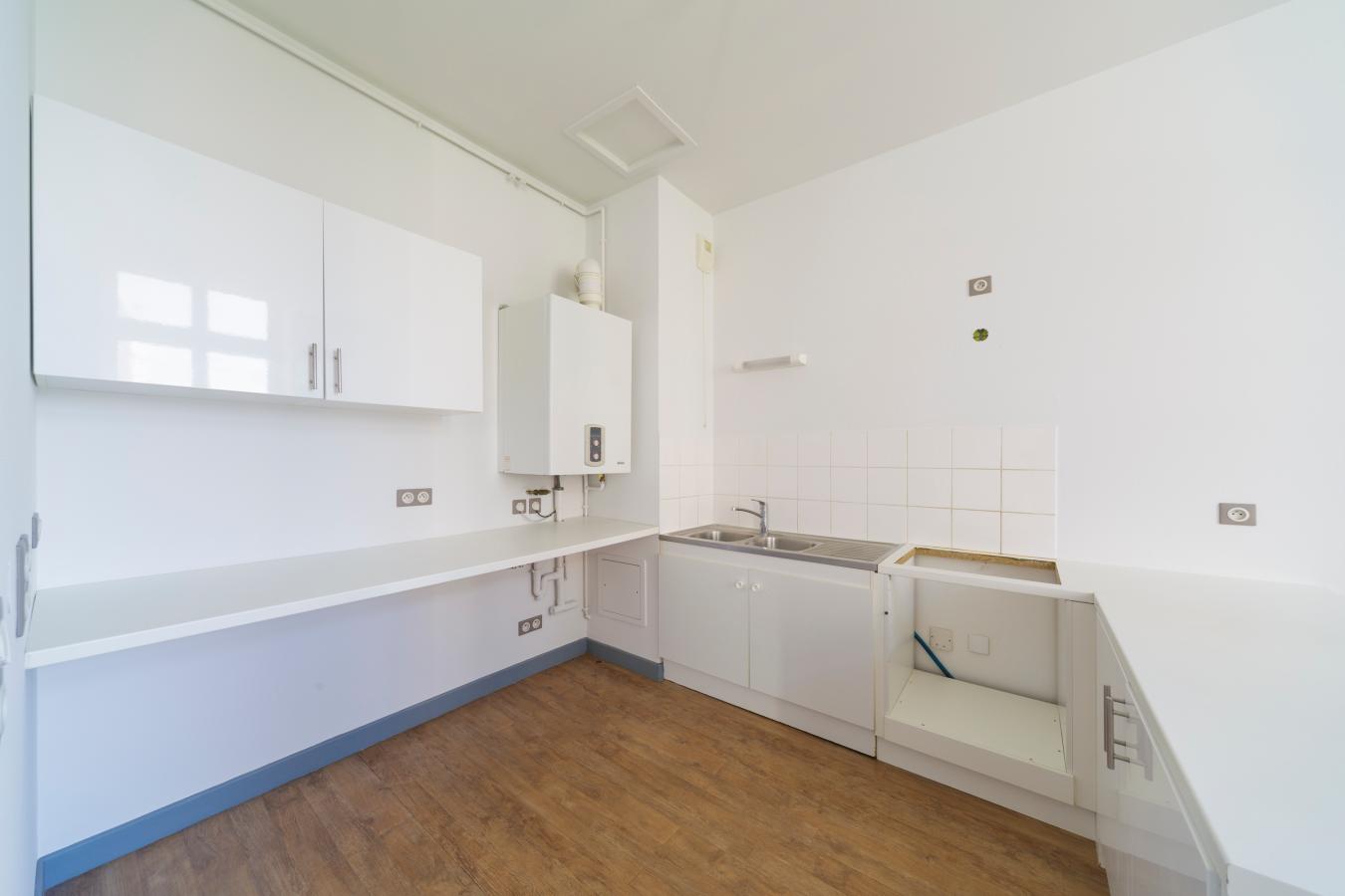 
																			4 pièces - 
																		RDC - 111m² - 902,35 € - Photo #1