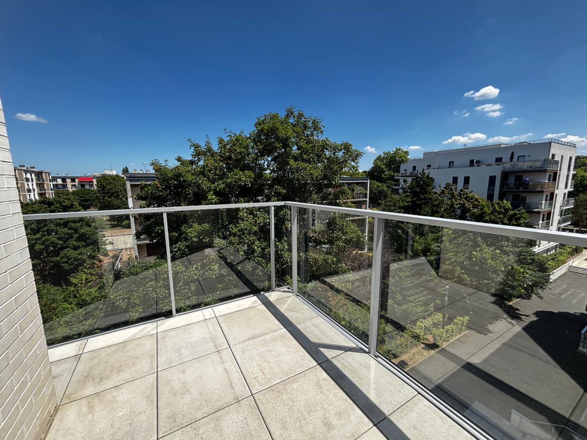 4 pièces - 2ème étage - 81m² - 1 770,40 € - Photo #4