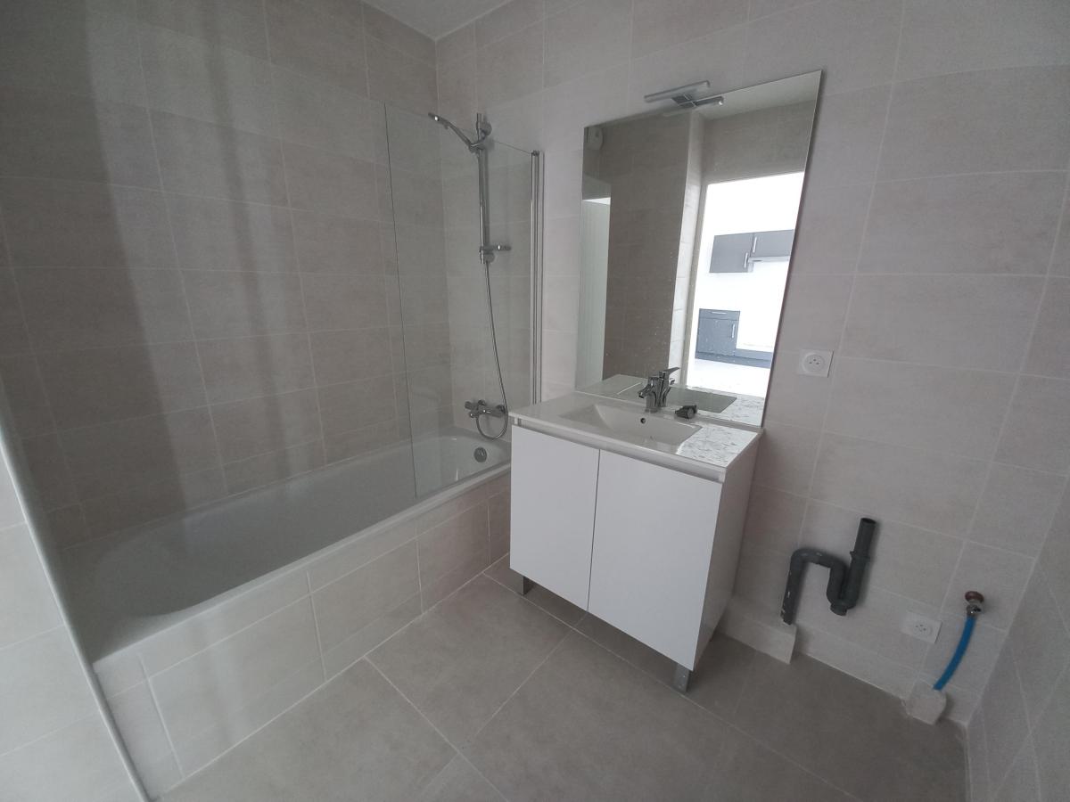 
																																							2 pièces - 
																																						5ème étage - 46m² - 1 283,50 € - Photo #4