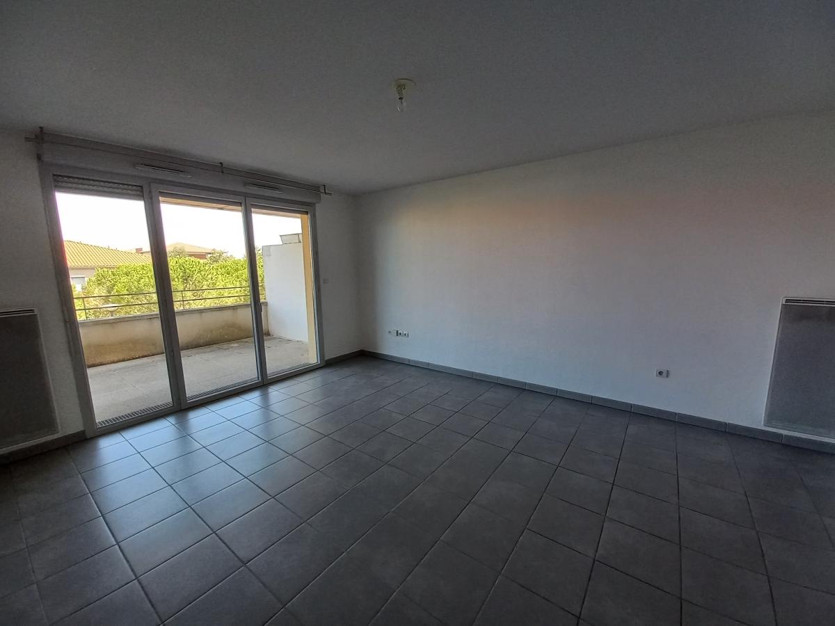 
																			3 pièces – 
																		1er étage – 76m² - 190 100 € - Photo #2