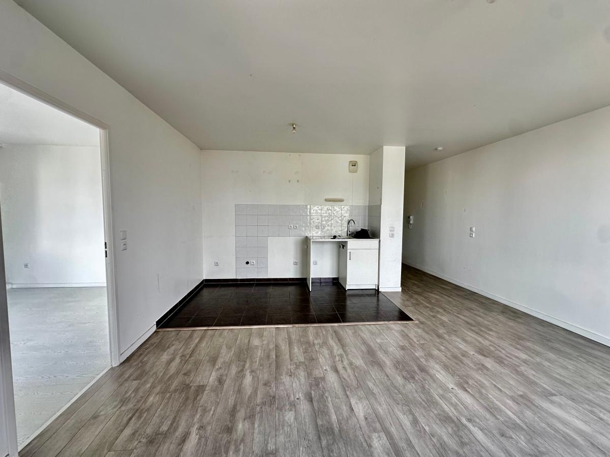 3 pièces - 1er étage - 61m² - 1 052,82 € - Photo #1