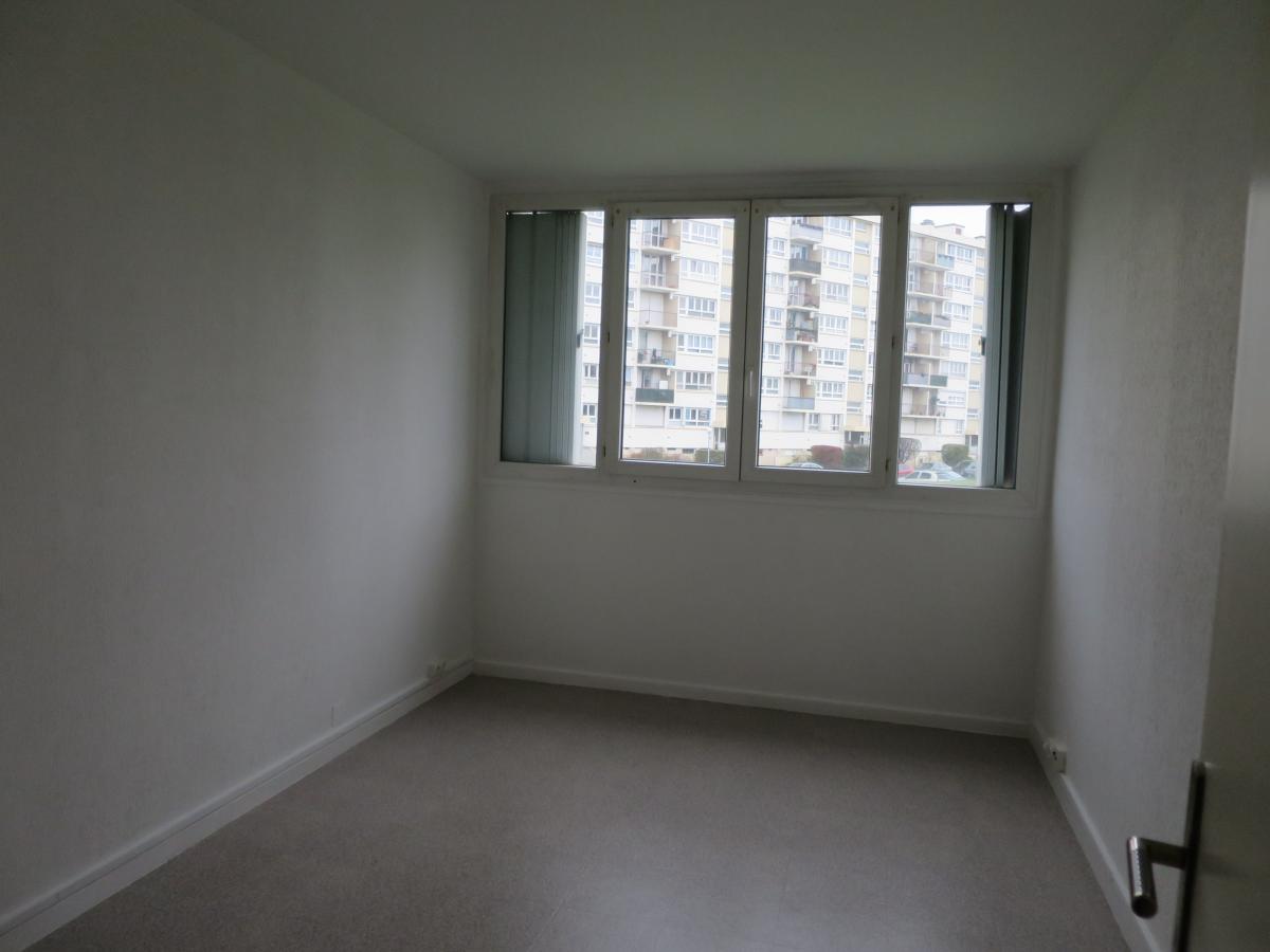 
																																							2 pièces - 
																																						1er étage - 53m² - 727,16 € - Photo #4