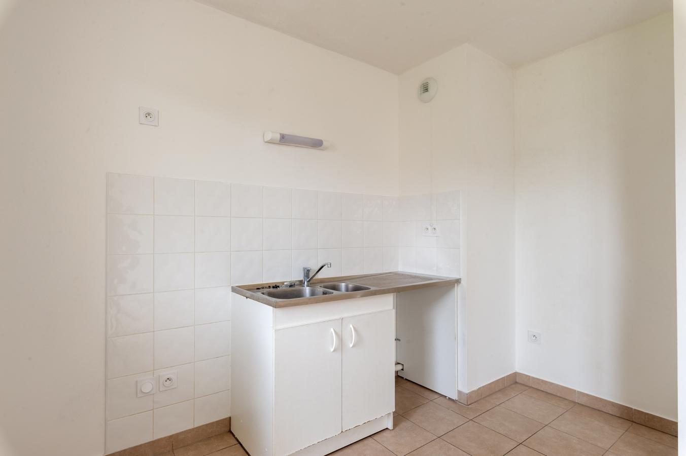 
																																							3 pièces - 
																																						1er étage - 66m² - 1 072,85 € - Photo #1