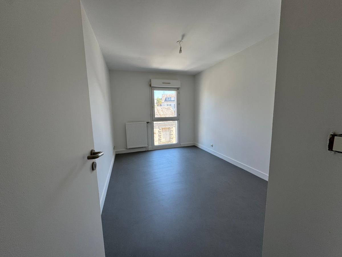 
																			3 pièces - 
																		1er étage - 72m² - 160 000 € - Photo #4
