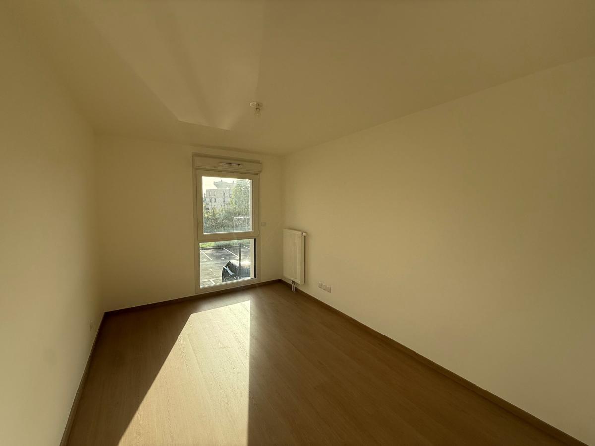 
																																							3 pièces - 
																																						1er étage - 65m² - 652,08 € - Photo #3