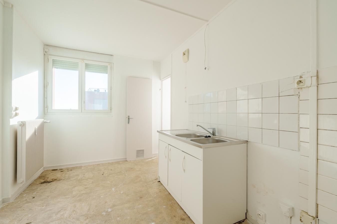 
																			4 pièces – 
																		3ème étage – 77m² - 73 710 € - Photo #2