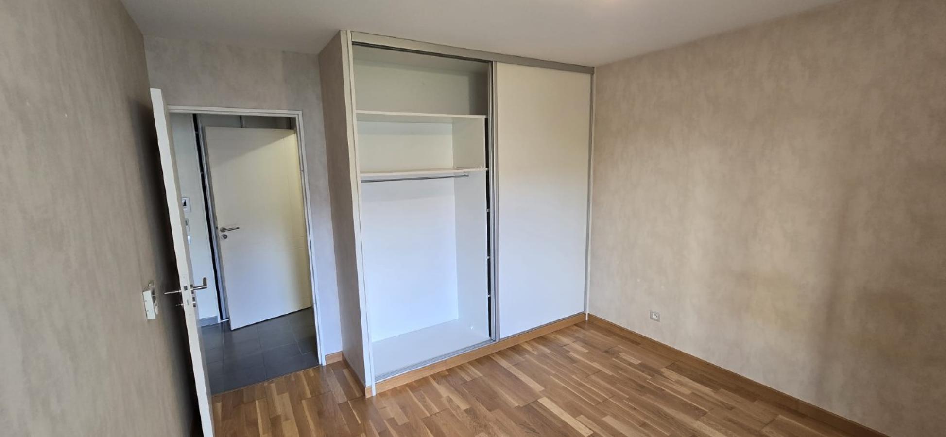 
																			3 pièces - 
																		1er étage - 85m² - 1 154,44 € - Photo #2