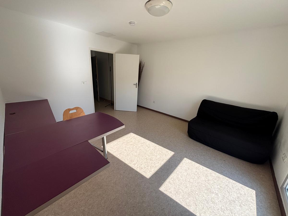 
																			1 pièce - 
																		RDC - 30m² - 586,25 € - Photo #1