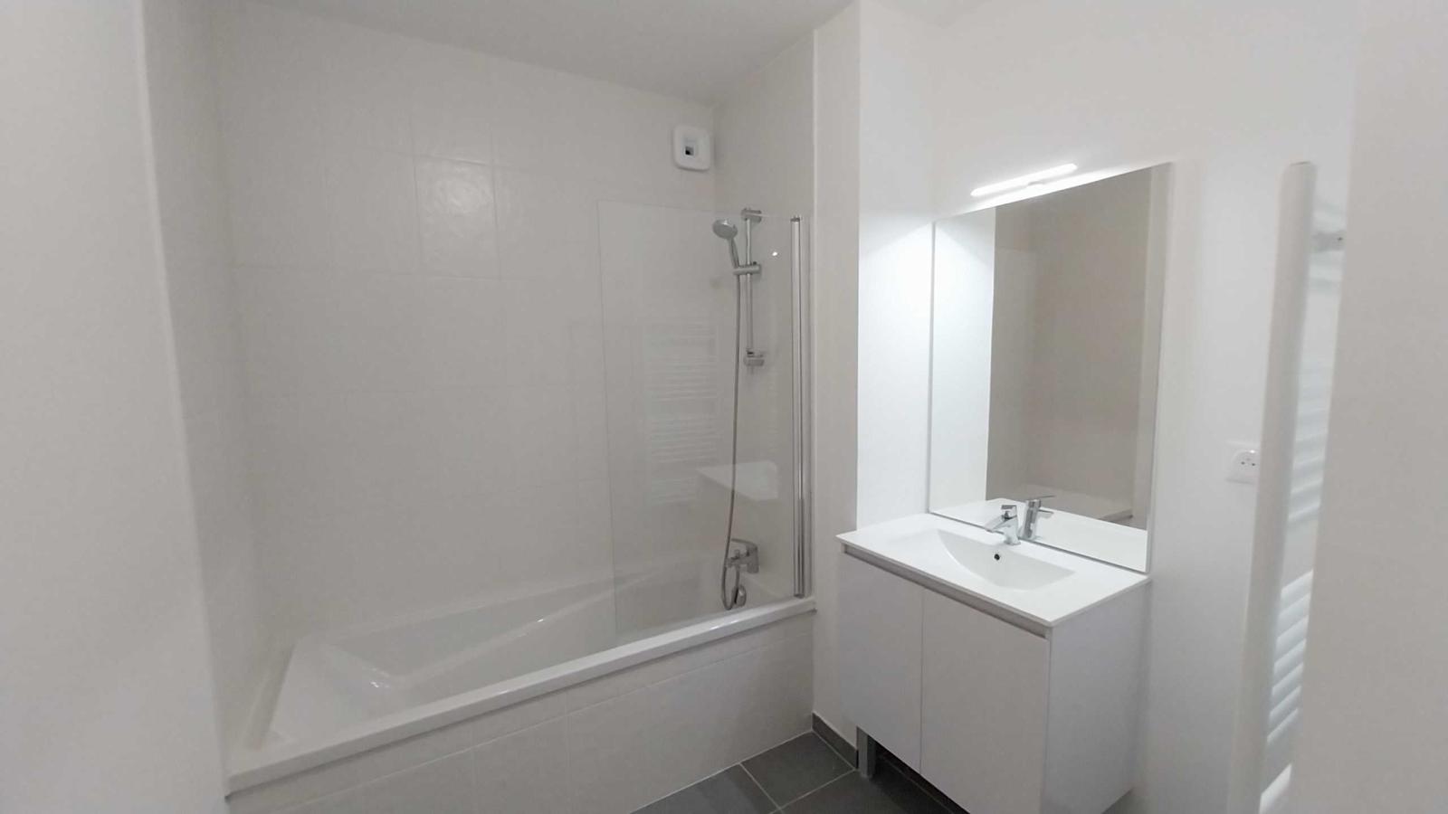 
																																							3 pièces - 
																																						5ème étage - 66m² - 976,81 € - Photo #4