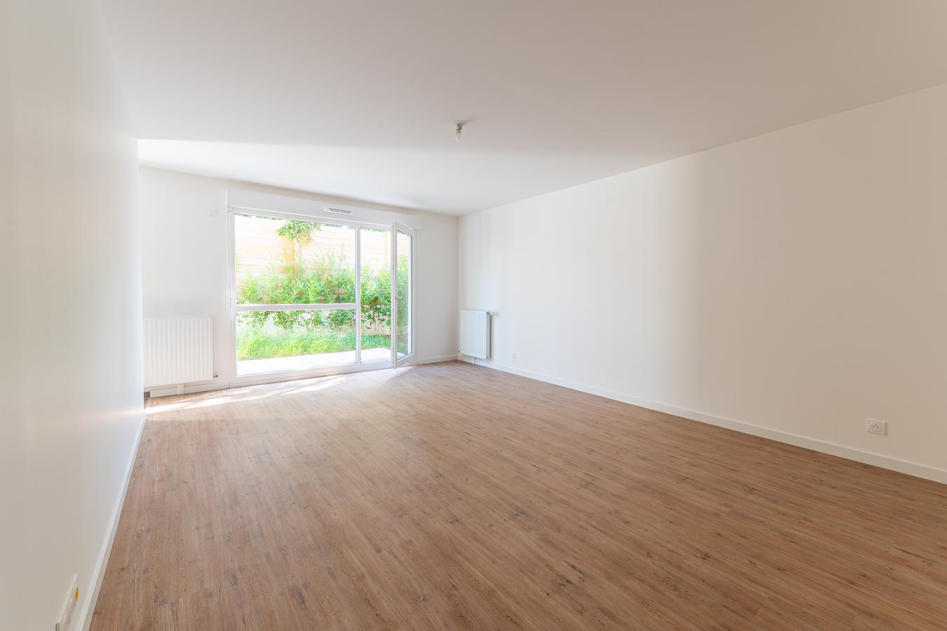 
																			3 pièces - 
																		1er étage - 69m² - 1 410,64 € - Photo #0