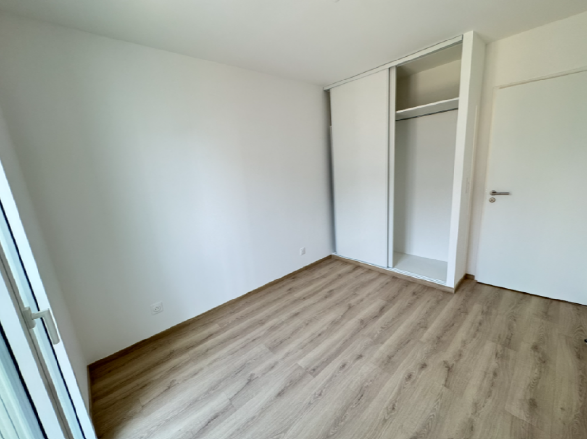 
																																							3 pièces - 
																																						2ème étage - 68m² - 932,88 € - Photo #2