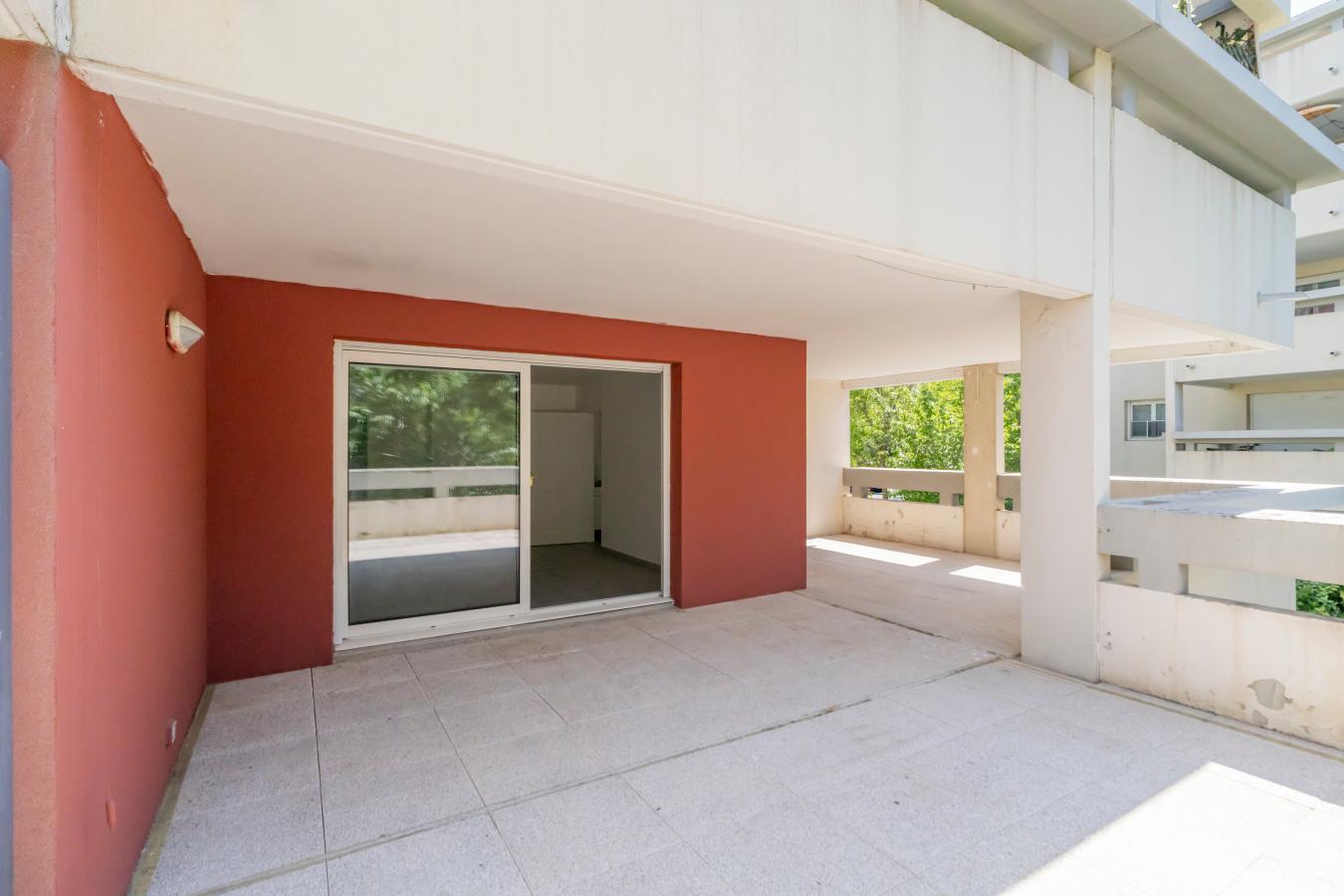 
																																							3 pièces - 
																																						1er étage - 71m² - 252 600 € - Photo #2