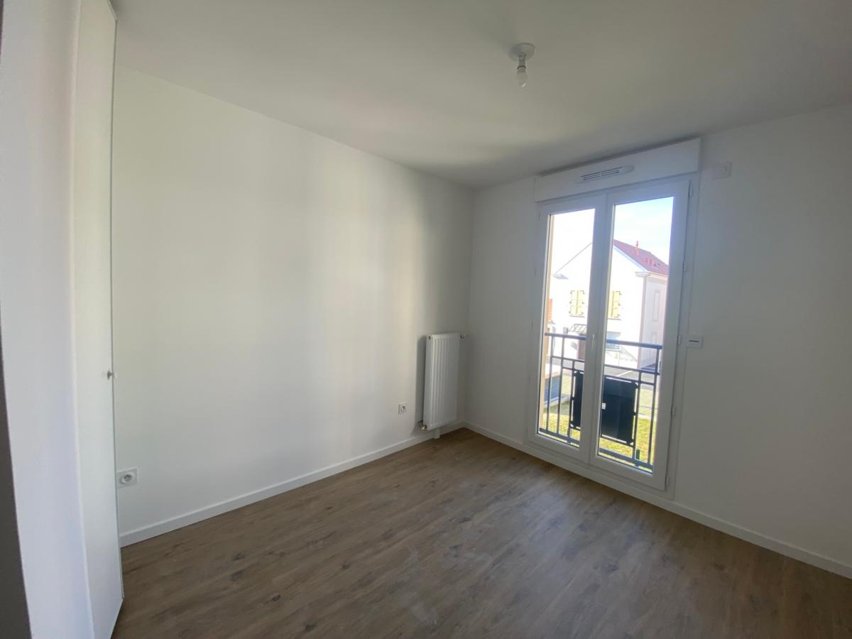 
																																							3 pièces - 
																																						2ème étage - 62m² - 1 076,27 € - Photo #1