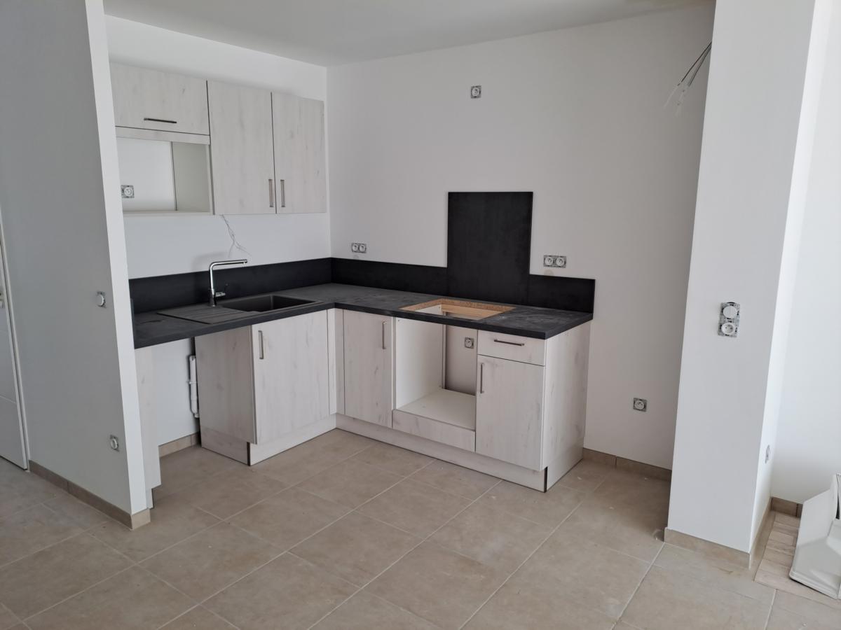 
																																							3 pièces - 
																																						RDC - 67m² - 820,02 € - Photo #2