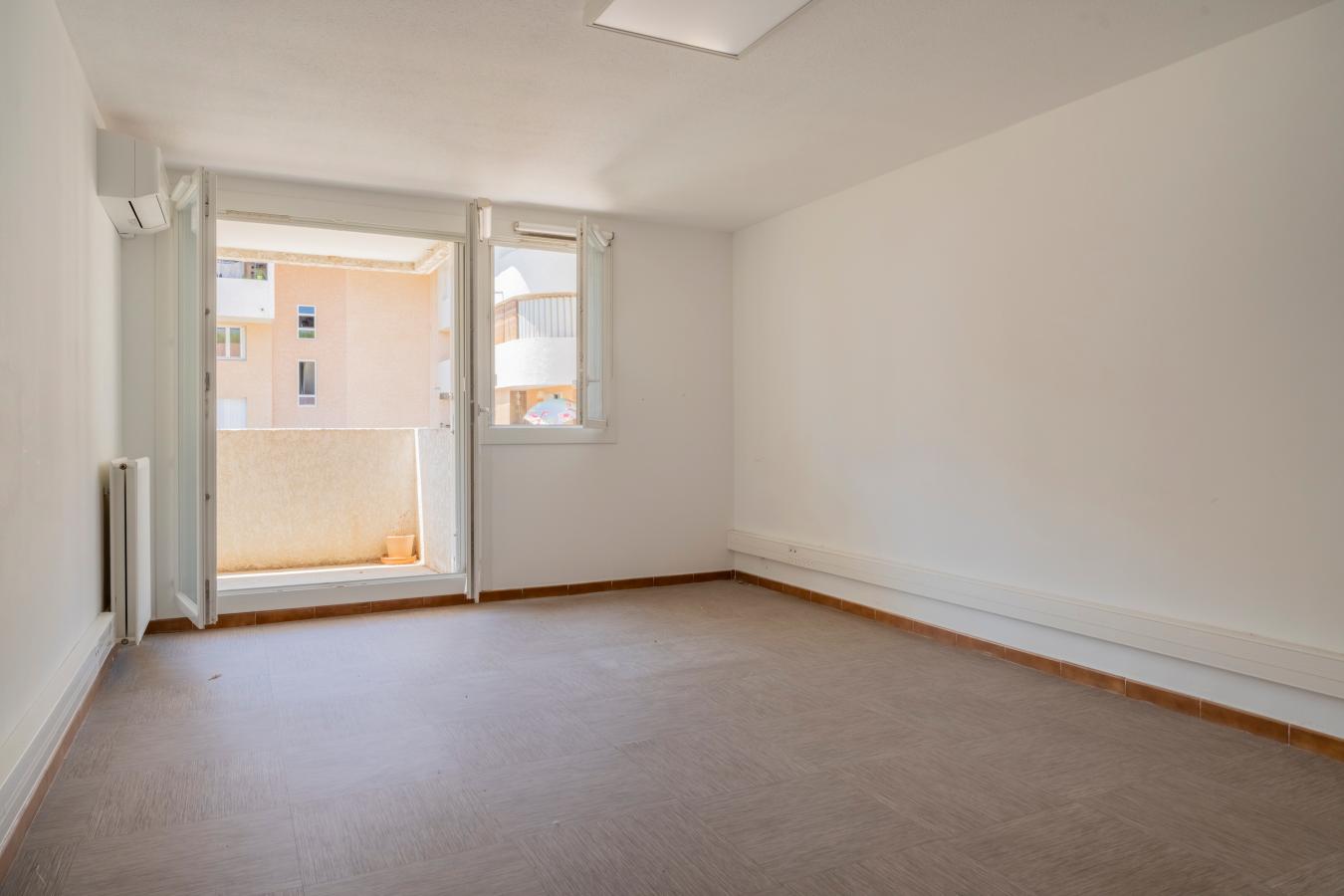 3 pièces - 1er étage - 51m² - 121 700 € - Photo #4