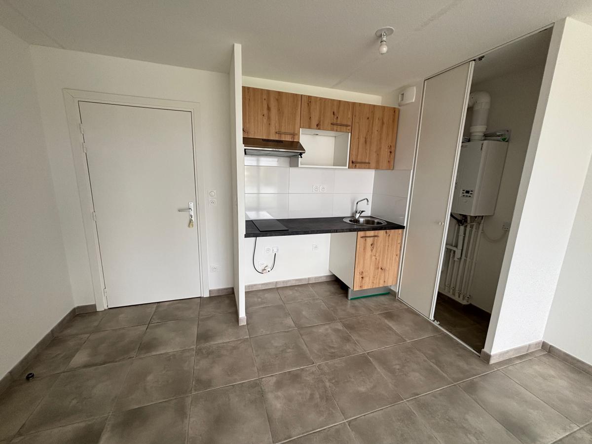 
																																							2 pièces - 
																																						1er étage - 40m² - 560,42 € - Photo #3