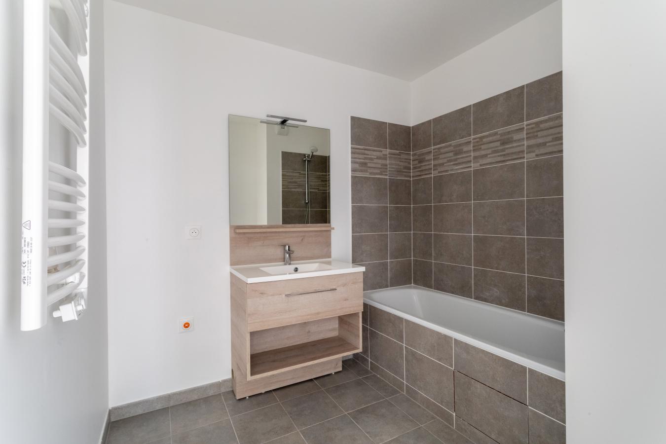 
																																							3 pièces - 
																																						4ème étage - 69m² - 1 298,18 € - Photo #6