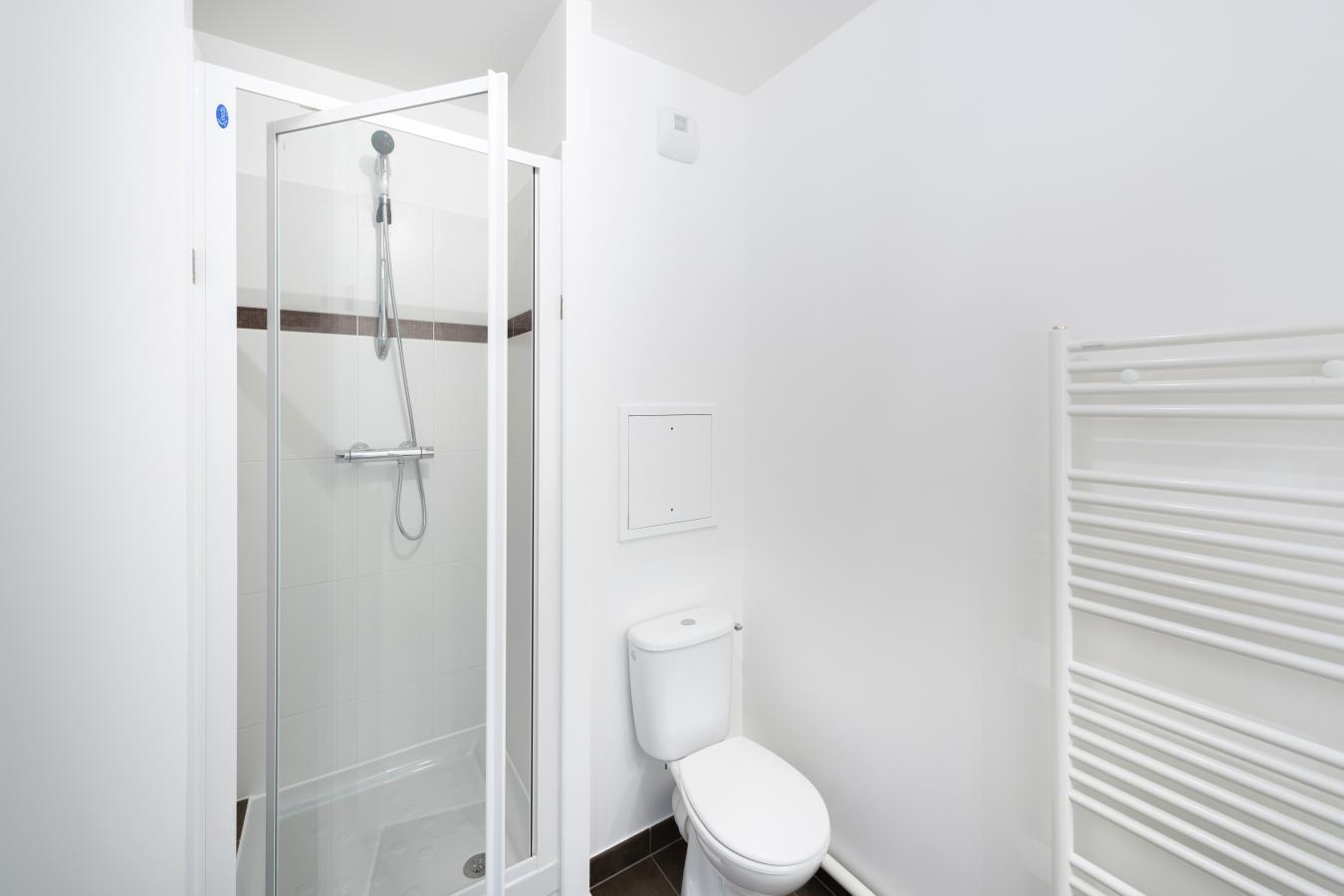 5 pièces - 3ème étage - 86m² - 1 661,05 € - Photo #3