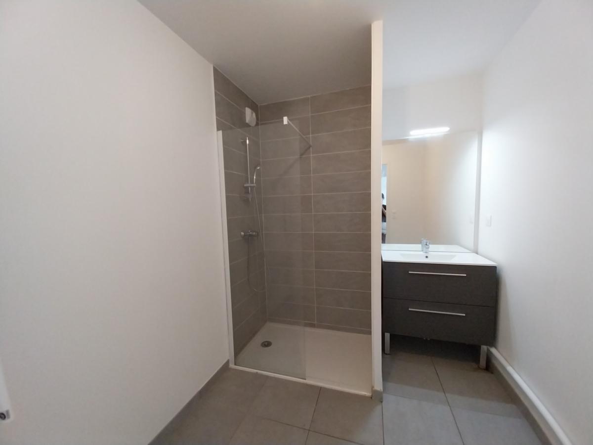 
																			2 pièces - 
																		14ème étage - 44m² - 773,14 € - Photo #6