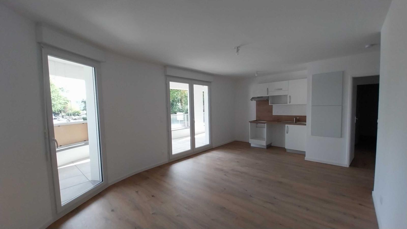 
																																							3 pièces - 
																																						1er étage - 58m² - 807,38 € - Photo #2