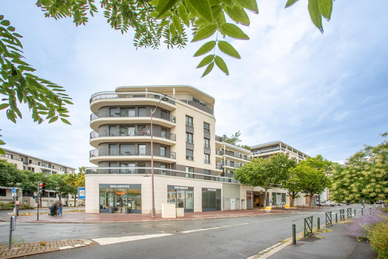 2 pièces - 3ème étage - 49m² - 1 241,21 € - Photo #0