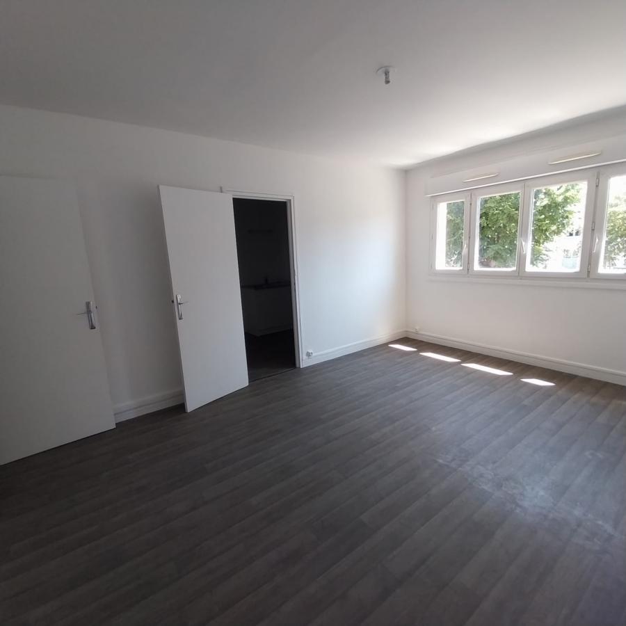 
																			2 pièces - 
																		RDC - 50m² - 202 000 € - Photo #1
