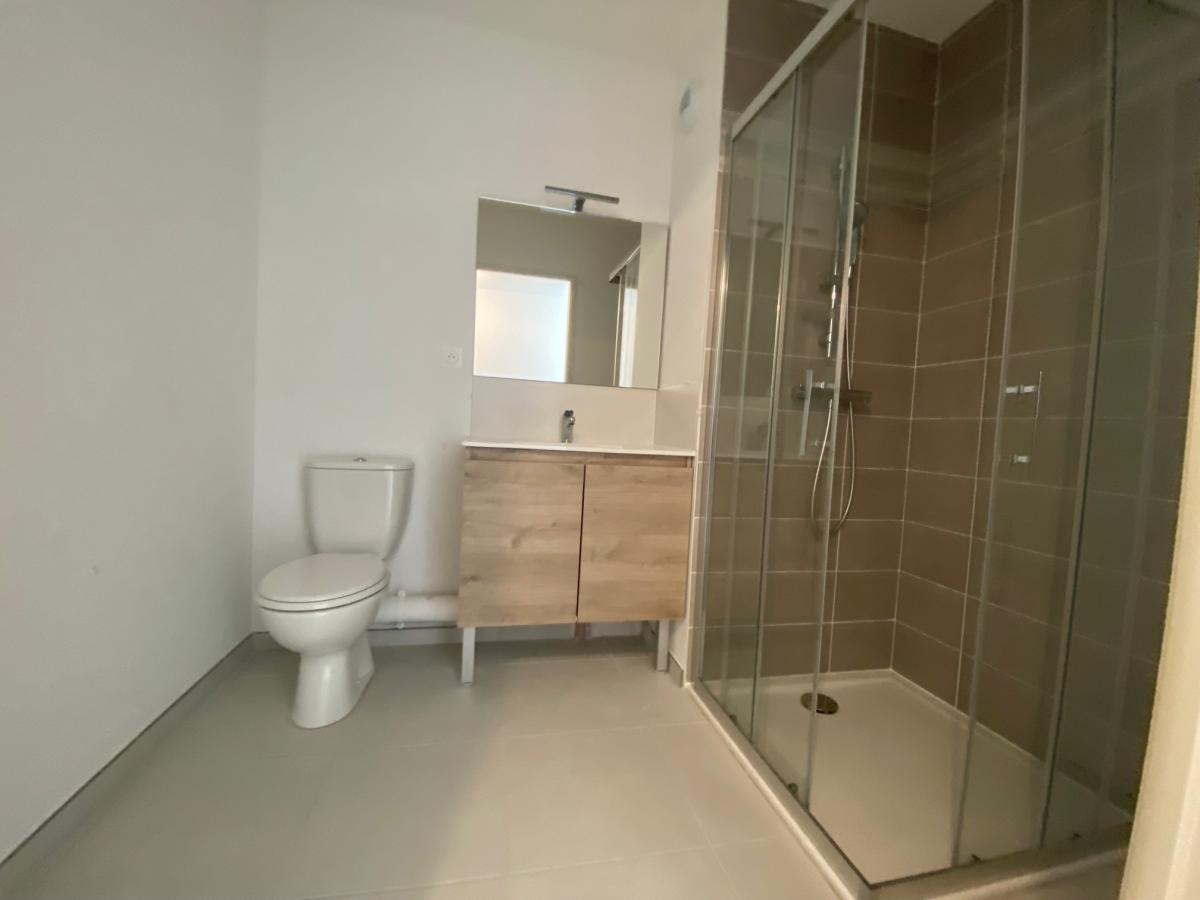 2 pièces - 4ème étage - 55m² - 987,38 € - Photo #2