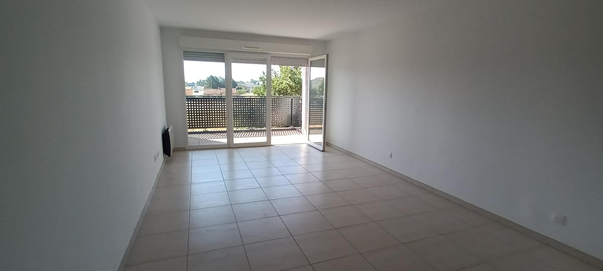 
																																							3 pièces - 
																																						1er étage - 65m² - 771,94 € - Photo #1