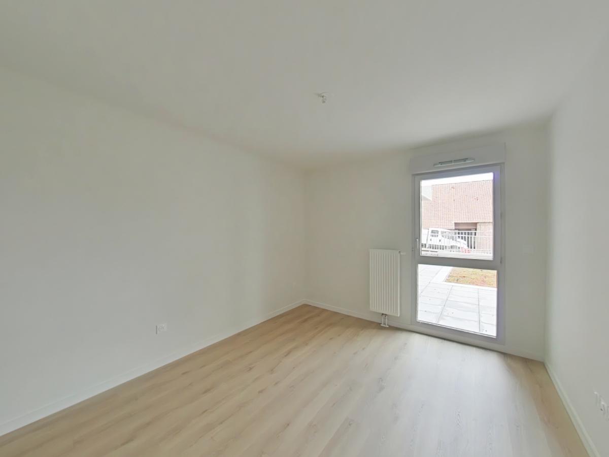 
																			4 pièces - 
																		RDC - 86m² - 1 099,14 € - Photo #6