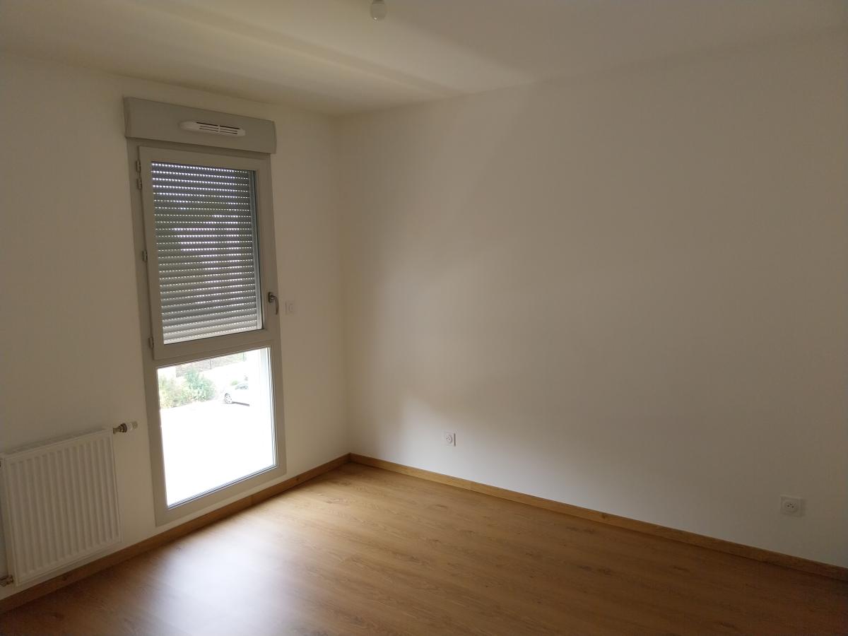 
																																							3 pièces - 
																																						RDC - 65m² - 683,40 € - Photo #5