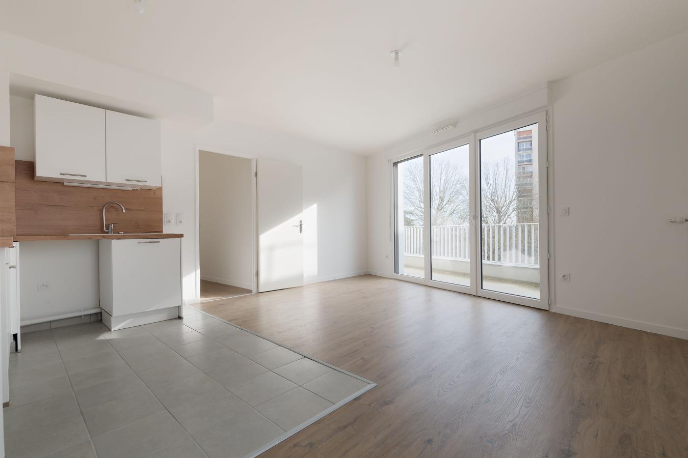 
																			3 pièces - 
																		3ème étage - 63m² - 1 057,54 € - Photo #1