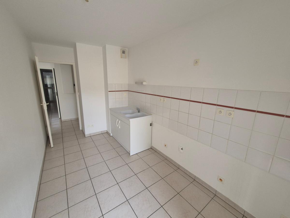 
																																							3 pièces - 
																																						1er étage - 70m² - 756,92 € - Photo #1