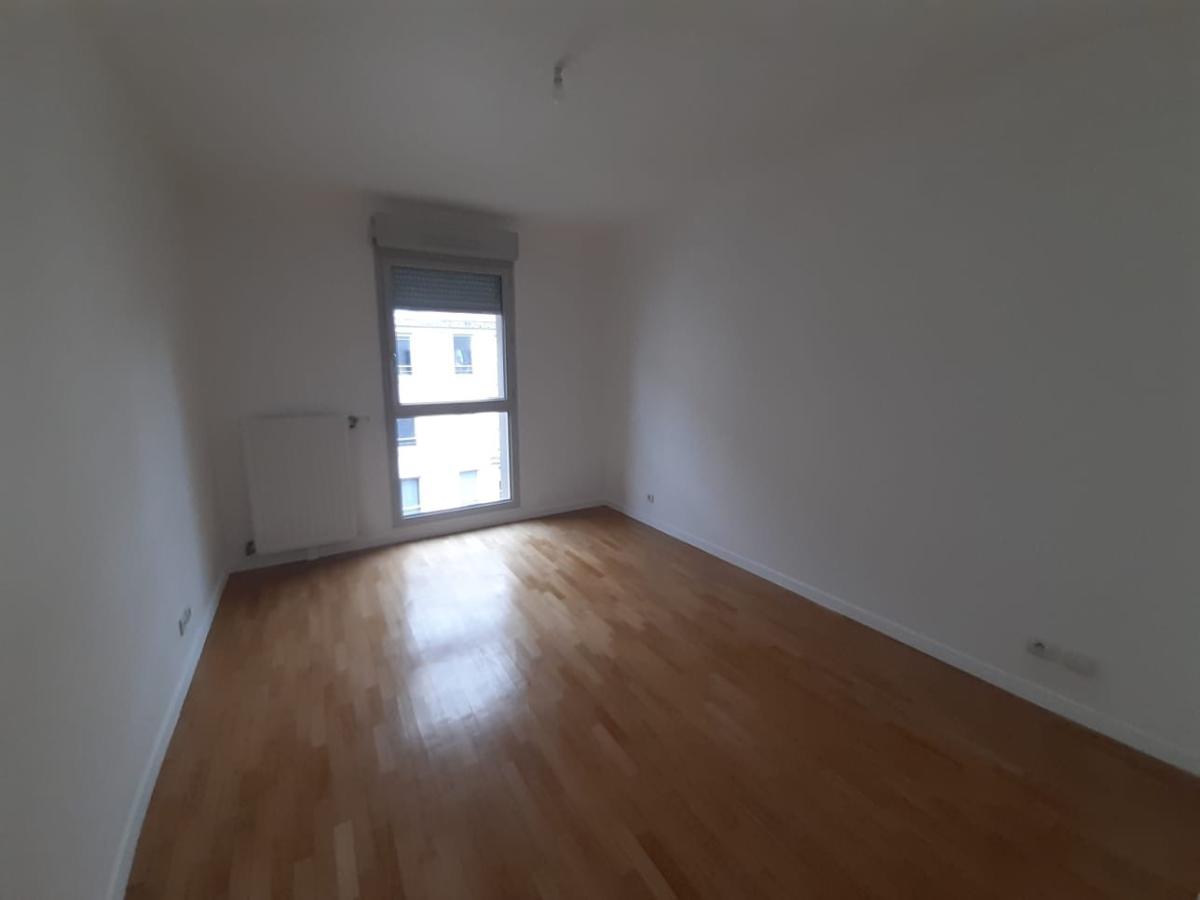 
																			4 pièces – 
																		4ème étage – 77m² - 342 000 € - Photo #4