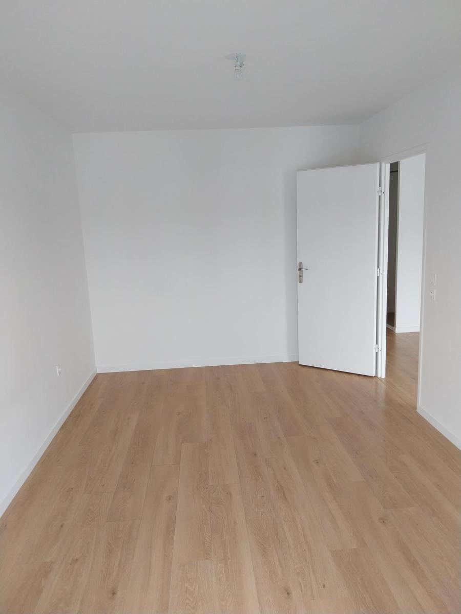 
																																							2 pièces - 
																																						2ème étage - 43m² - 919,55 € - Photo #5