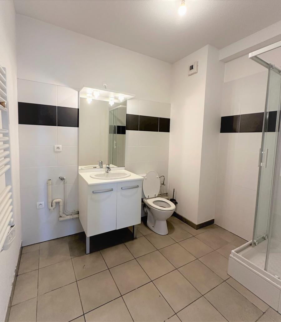 
																																							2 pièces - 
																																						RDC - 51m² - 736,48 € - Photo #3