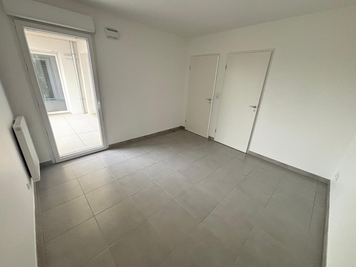 
																			4 pièces - 
																		6ème étage - 85m² - 1 051,00 € - Photo #4