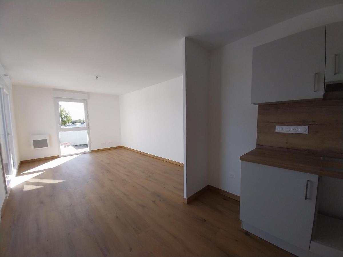 3 pièces - 2ème étage - 63m² - 782,46 € - Photo #4