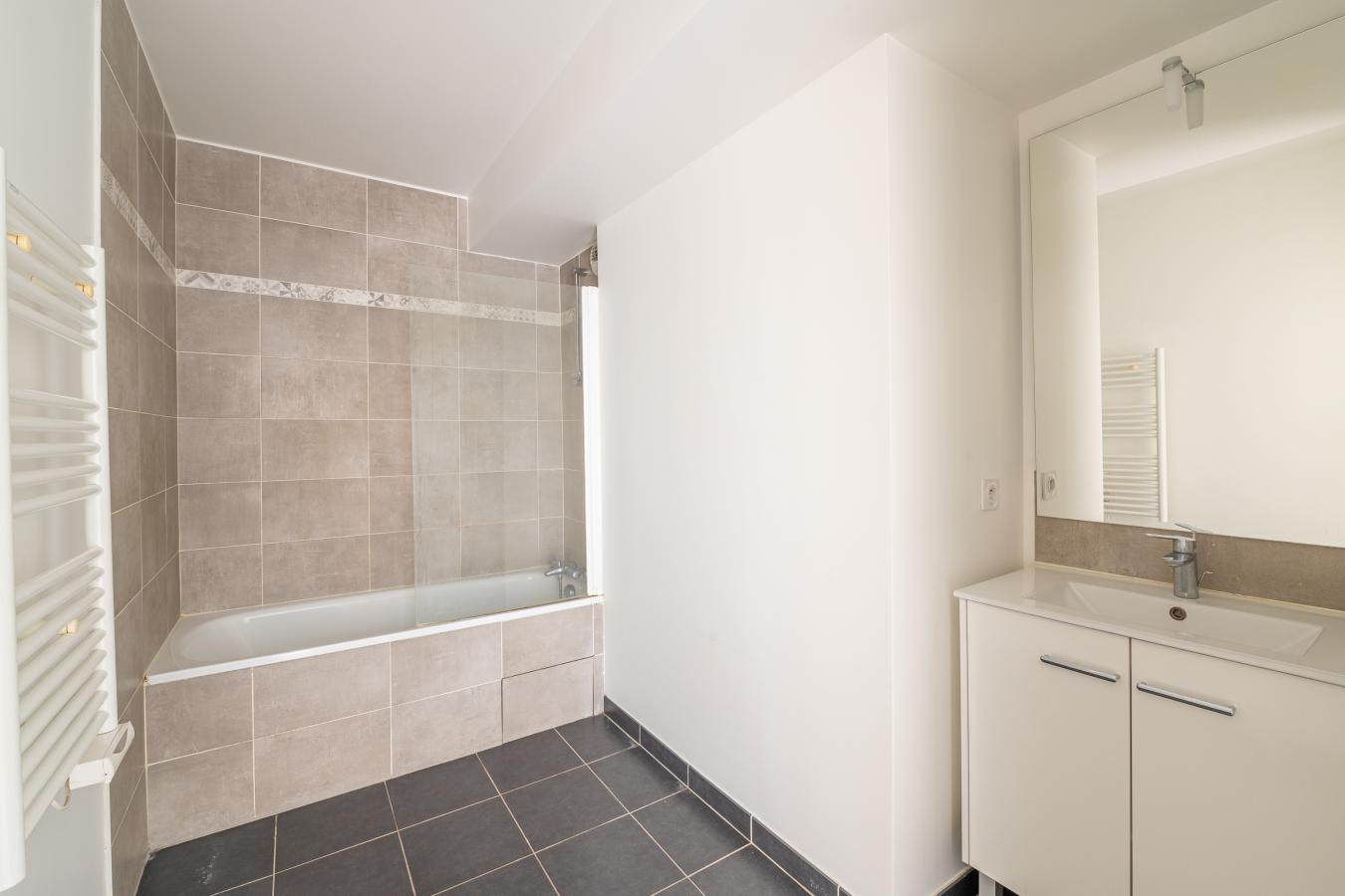 
																																							2 pièces - 
																																						4ème étage - 45m² - 879,09 € - Photo #3