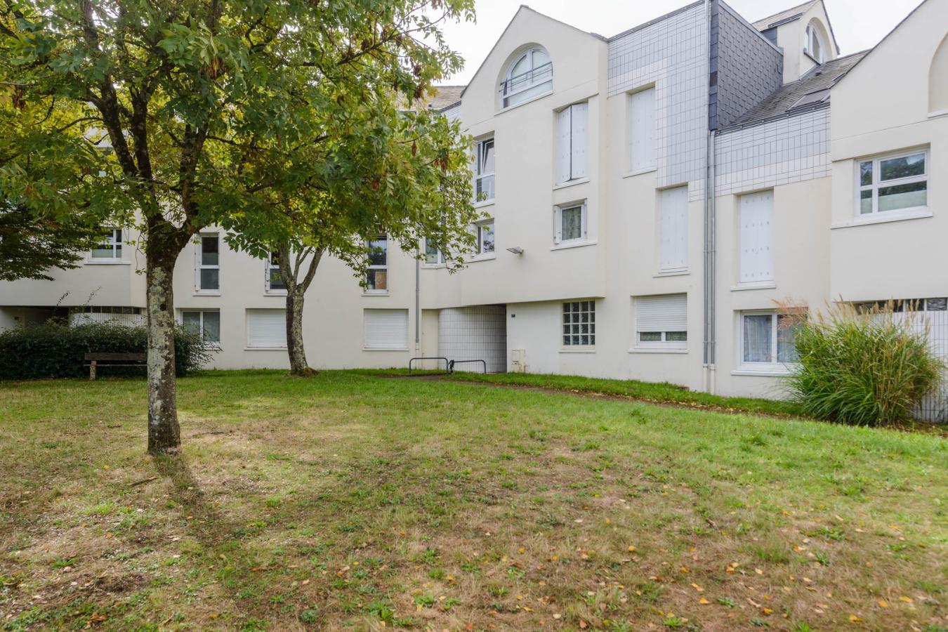 
																			1 pièce - 
																		3ème étage - 33m² - 110 000 € - Photo #0