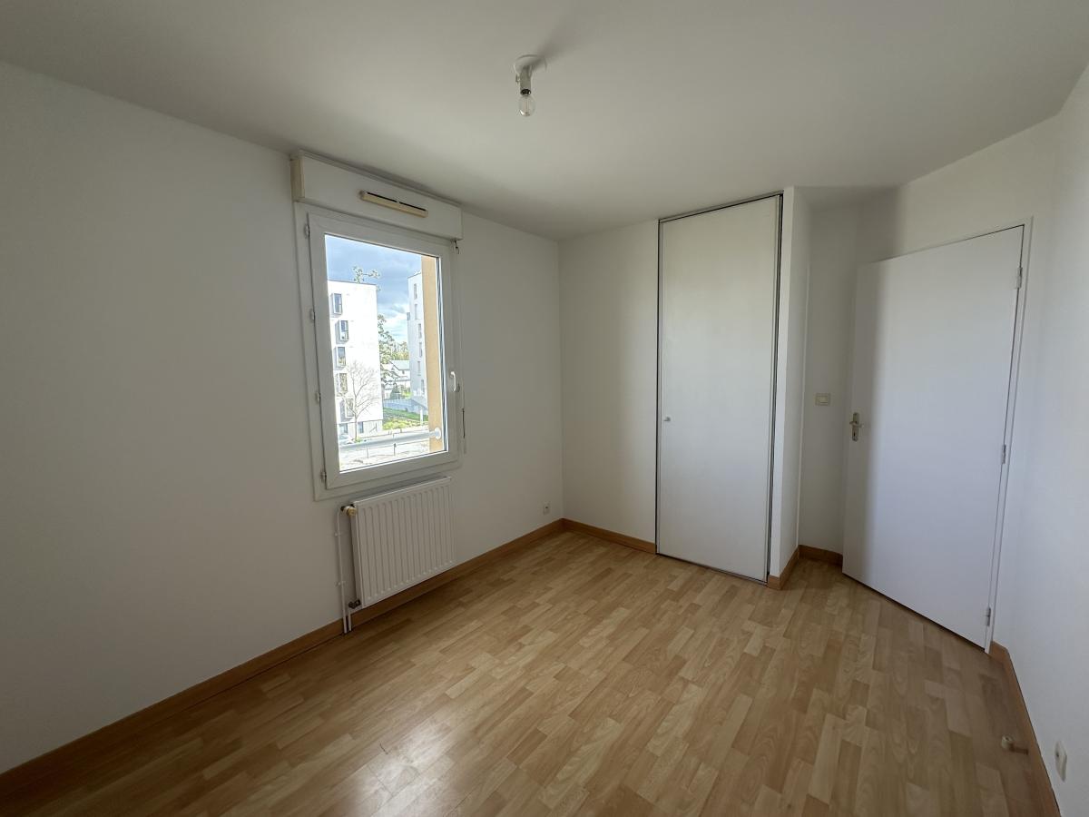 
																			4 pièces - 
																		2ème étage - 83m² - 920,64 € - Photo #5