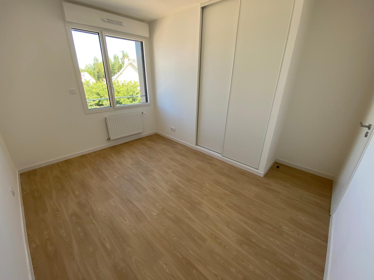 5 pièces - 1er étage - 99m² - 1 191,85 € - Photo #5