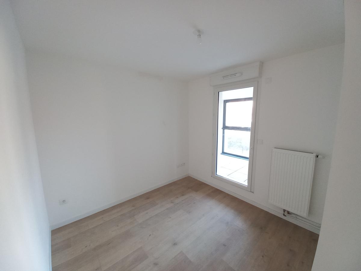 
																			3 pièces - 
																		4ème étage - 64m² - 838,32 € - Photo #2