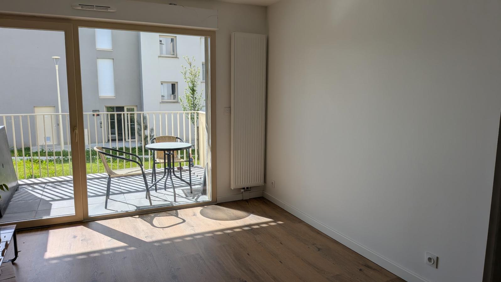 
																																							2 pièces - 
																																						RDC - 47m² - 593,86 € - Photo #2