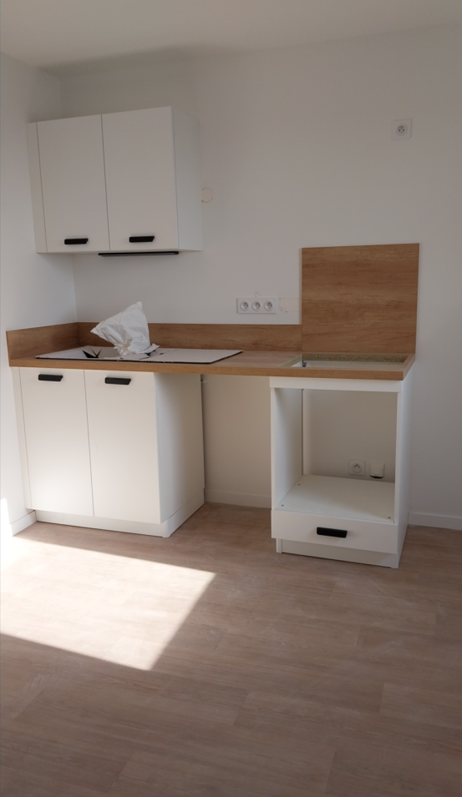 
																																							4 pièces - 
																																						4ème étage - 99m² - 1 086,84 € - Photo #1