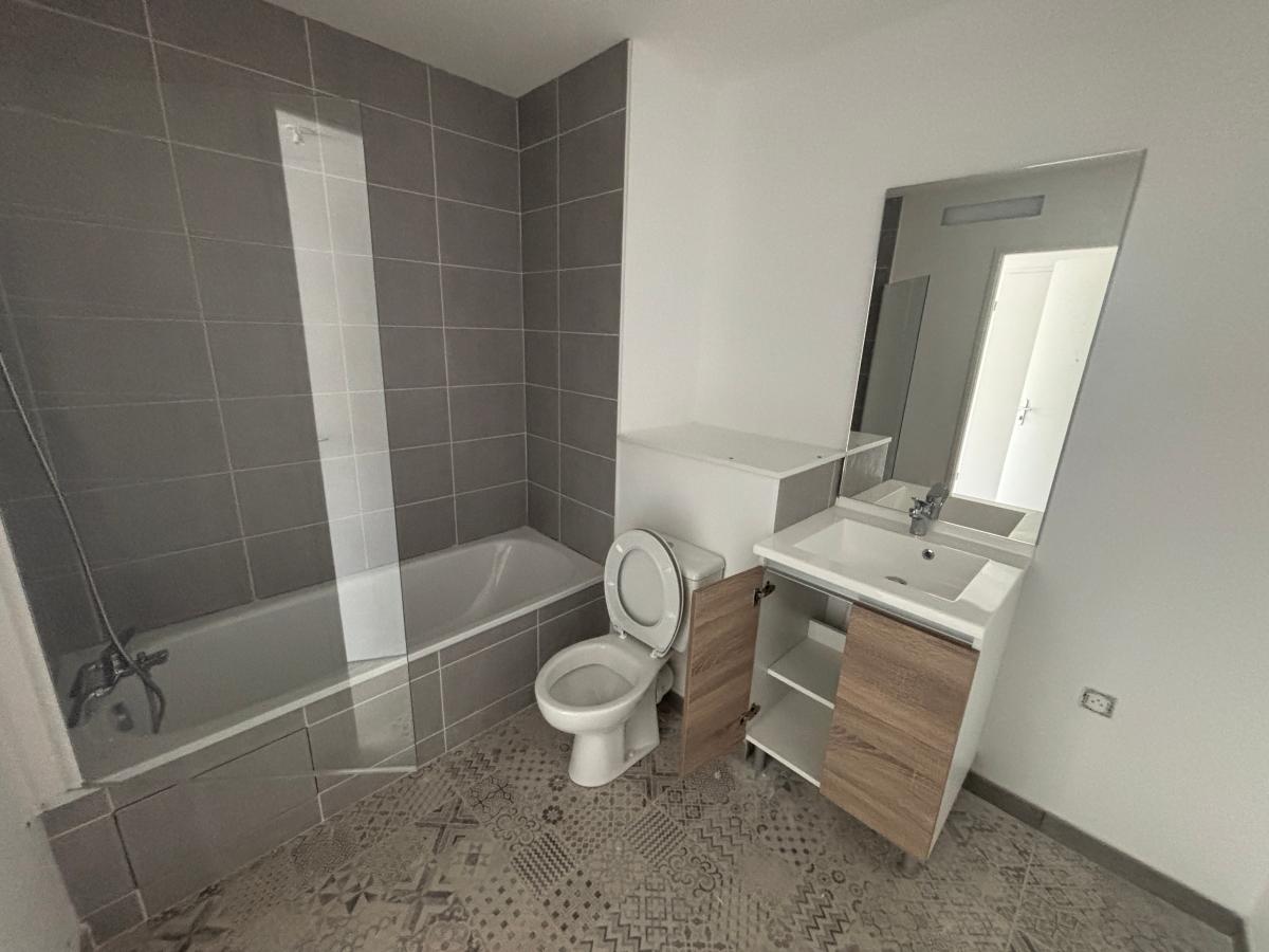 
																																							2 pièces - 
																																						1er étage - 43m² - 530,66 € - Photo #6