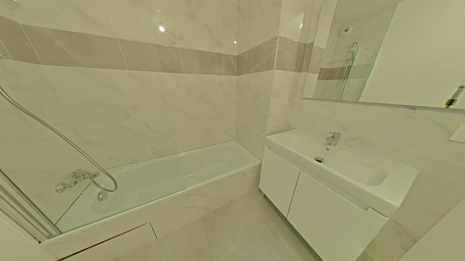 
																																							3 pièces - 
																																						2ème étage - 70m² - 1 213,78 € - Photo #4